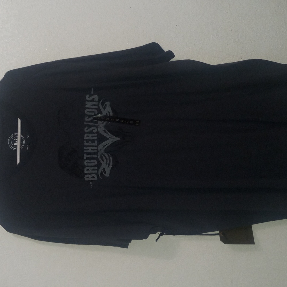 ♥️ NWT - Grays Charcoal XL Shirt
